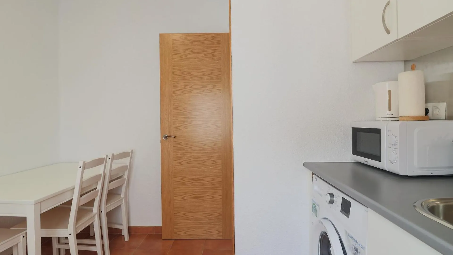 아파트 C75 - Comfy 3 Bedroom Near City Center 말라가