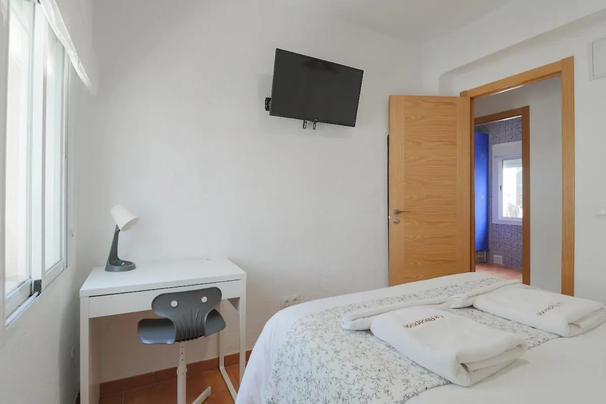 C75 - Comfy 3 Bedroom Near City Center 말라가